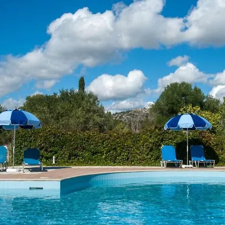 Leventis Complex With Sharing Pool * Spartià