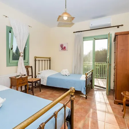 Leventis Complex With Sharing Pool * Spartia (Kefalonia)