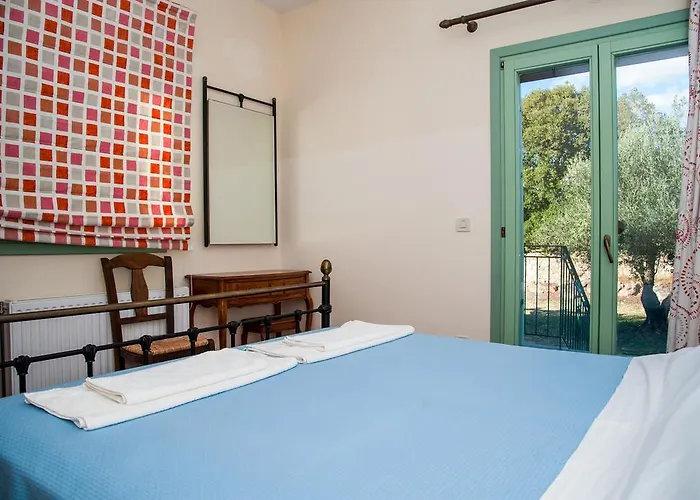 Leventis Complex With Sharing Pool فيلة
