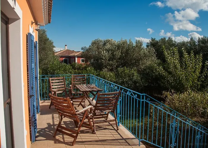 Leventis Complex With Sharing Pool فيلة