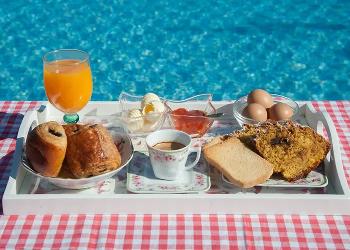 Leventis Complex With Sharing Pool سبارتيا