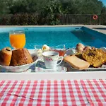 Vila Leventis Complex With Sharing Pool