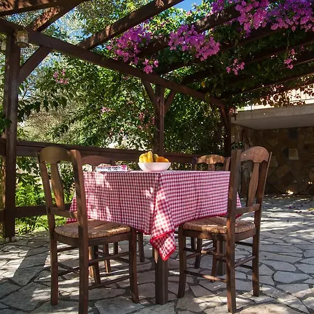 Leventis Complex With Sharing Pool * Spartia